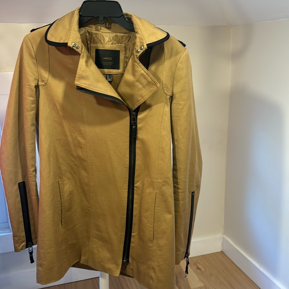 Mango summer trench coat, size small
